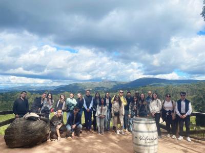 Visita a Adegas Val Miñor